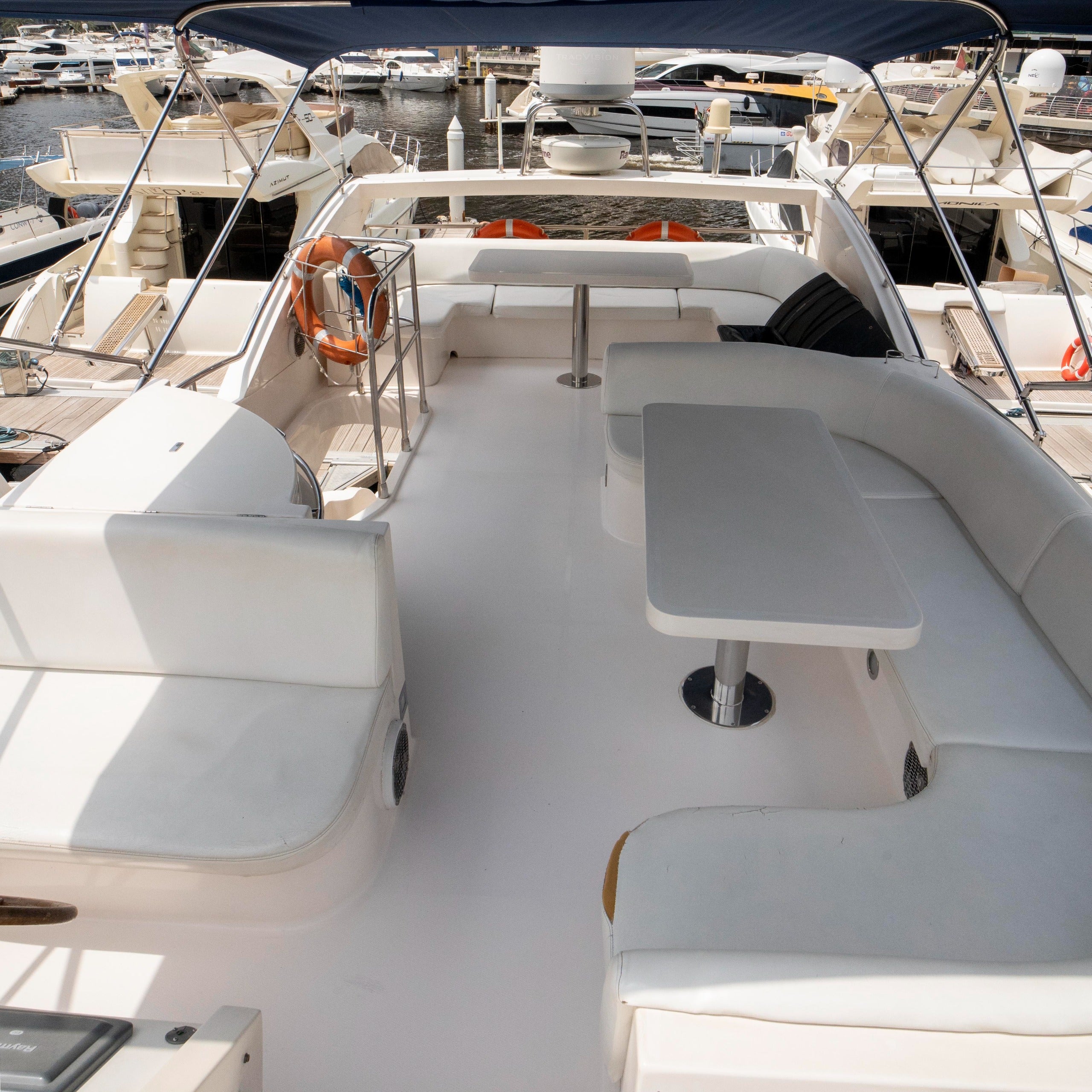 Majesty 60 FT Yacht
