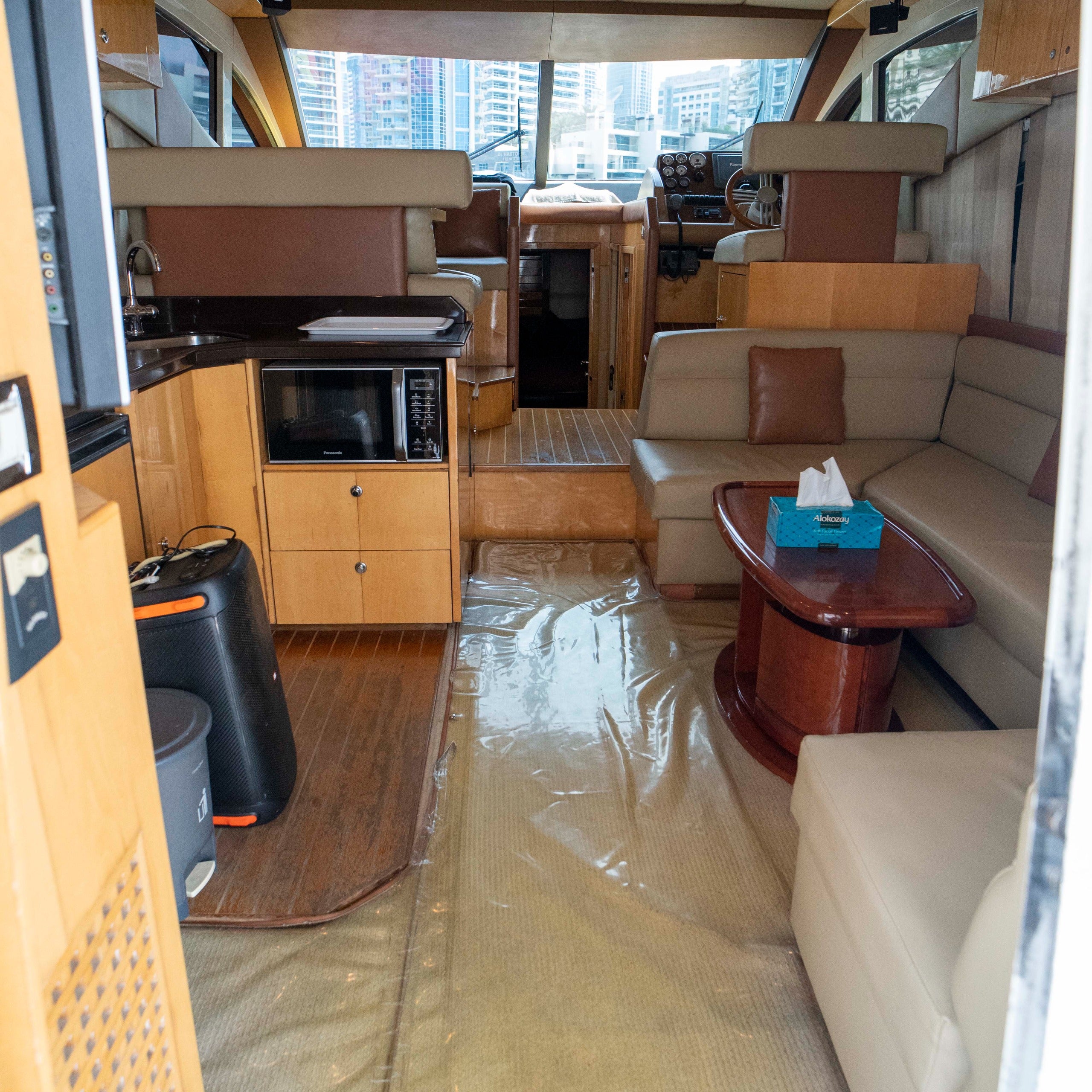 Majesty 48 FT Yacht