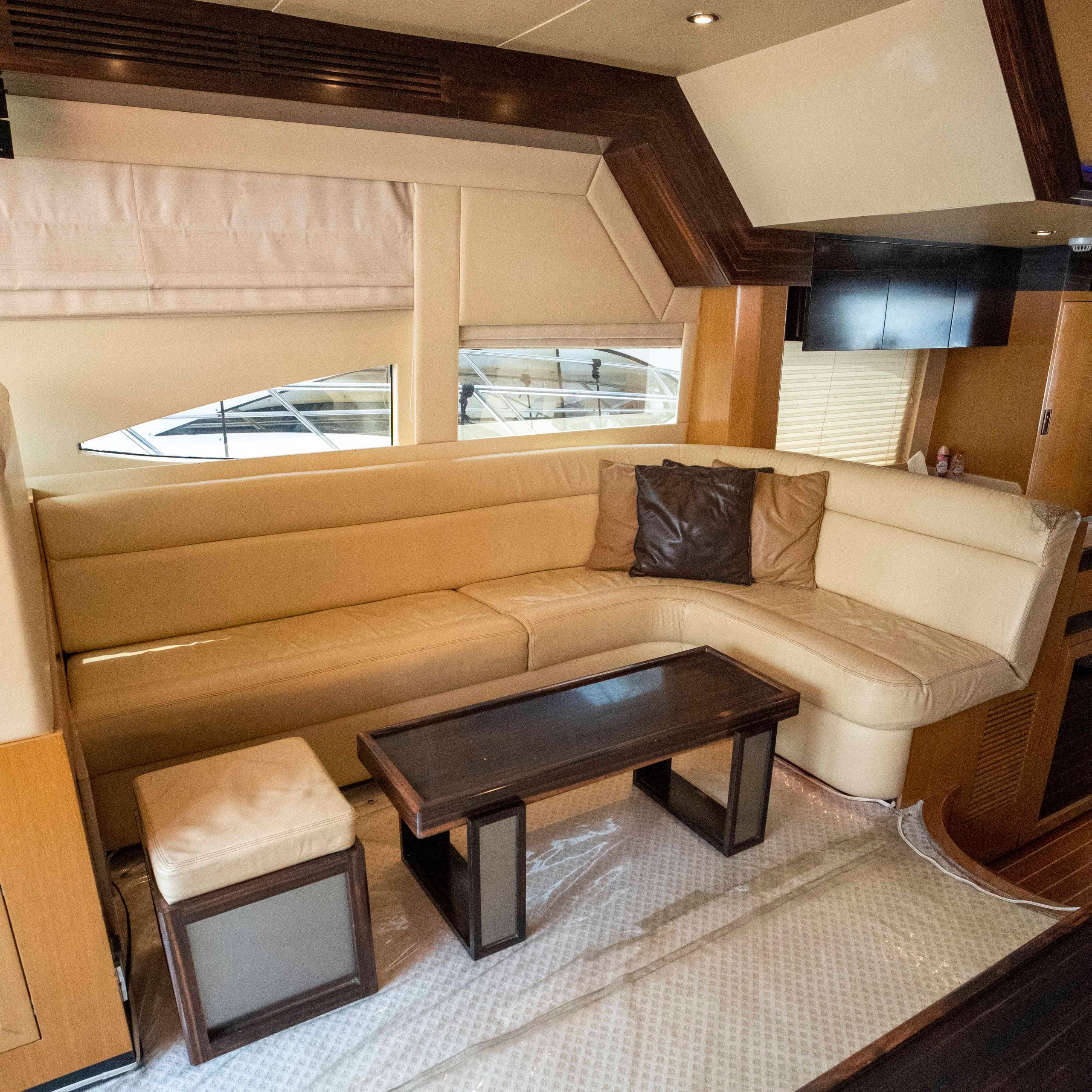 Majesty 60 FT Yacht