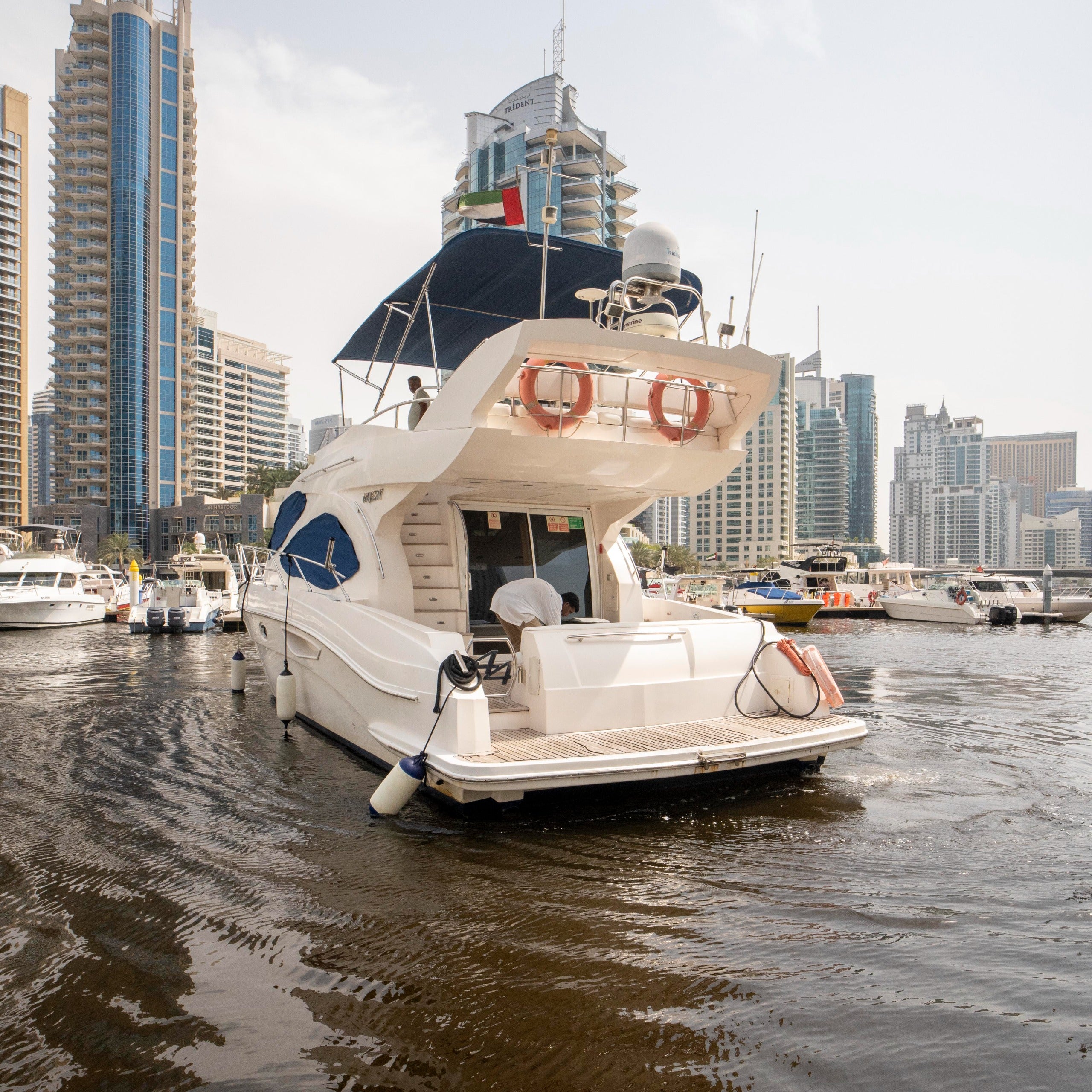 Majesty 48 FT Yacht