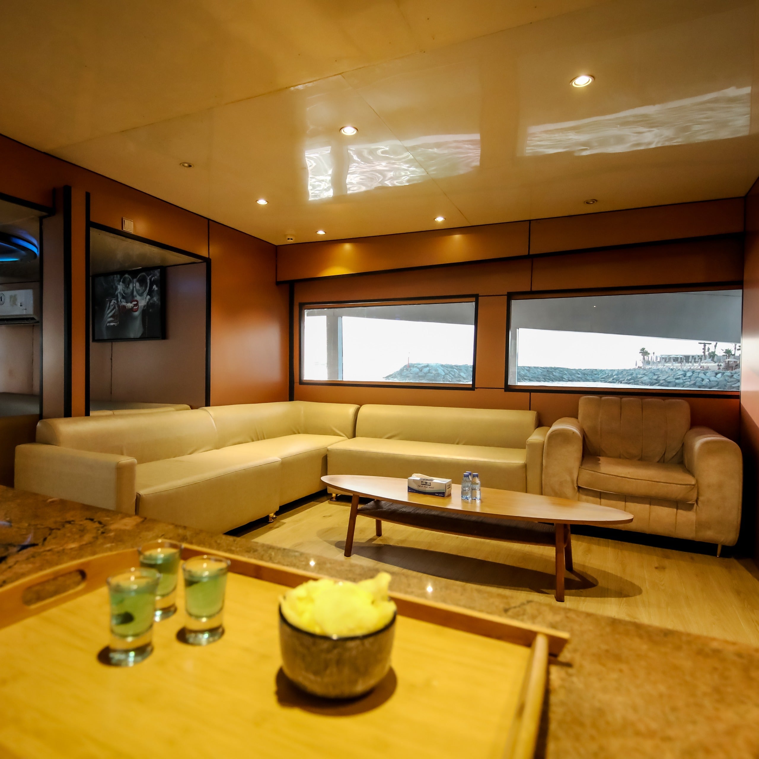 Dream 100 FT Yacht