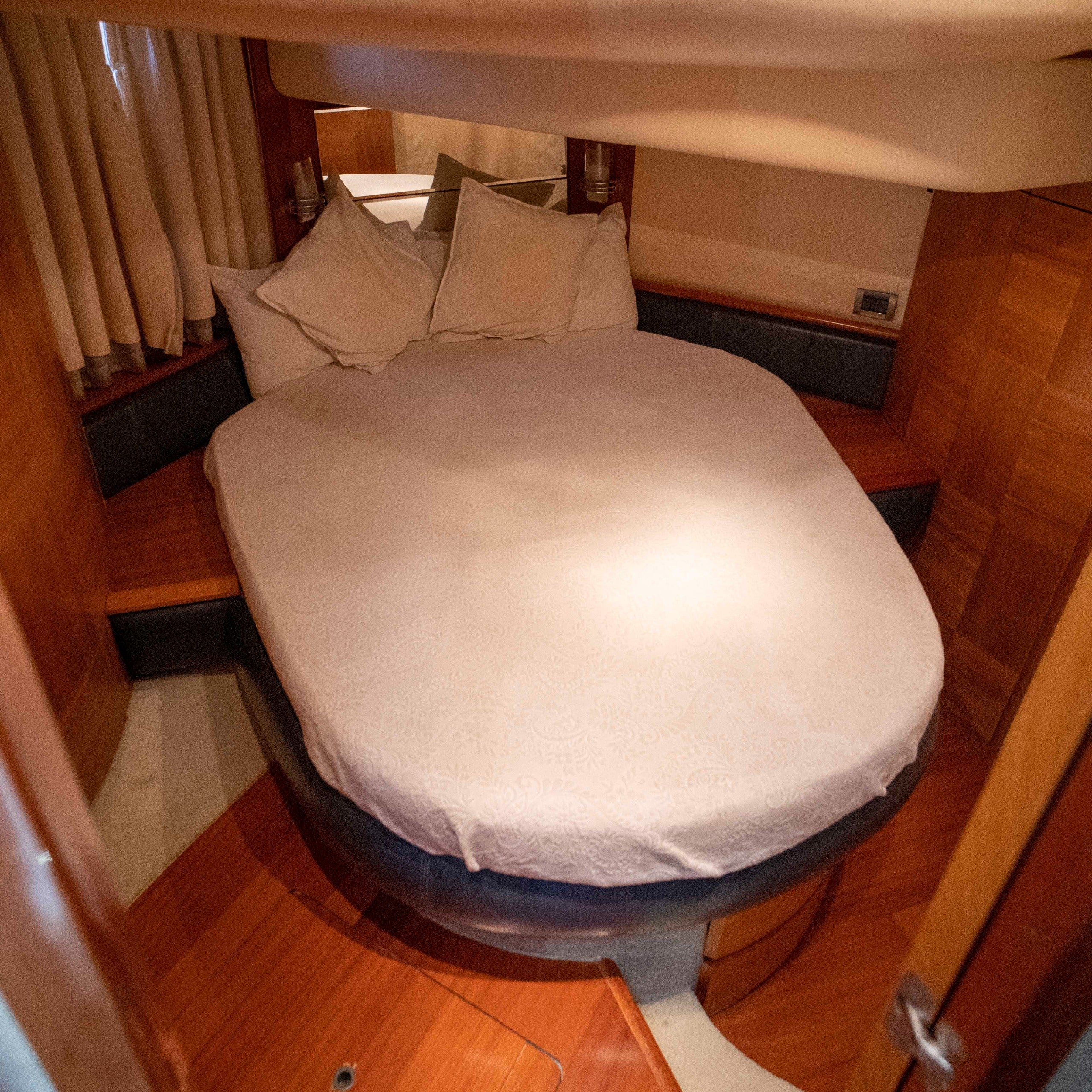 Azimut 50 FT Yacht