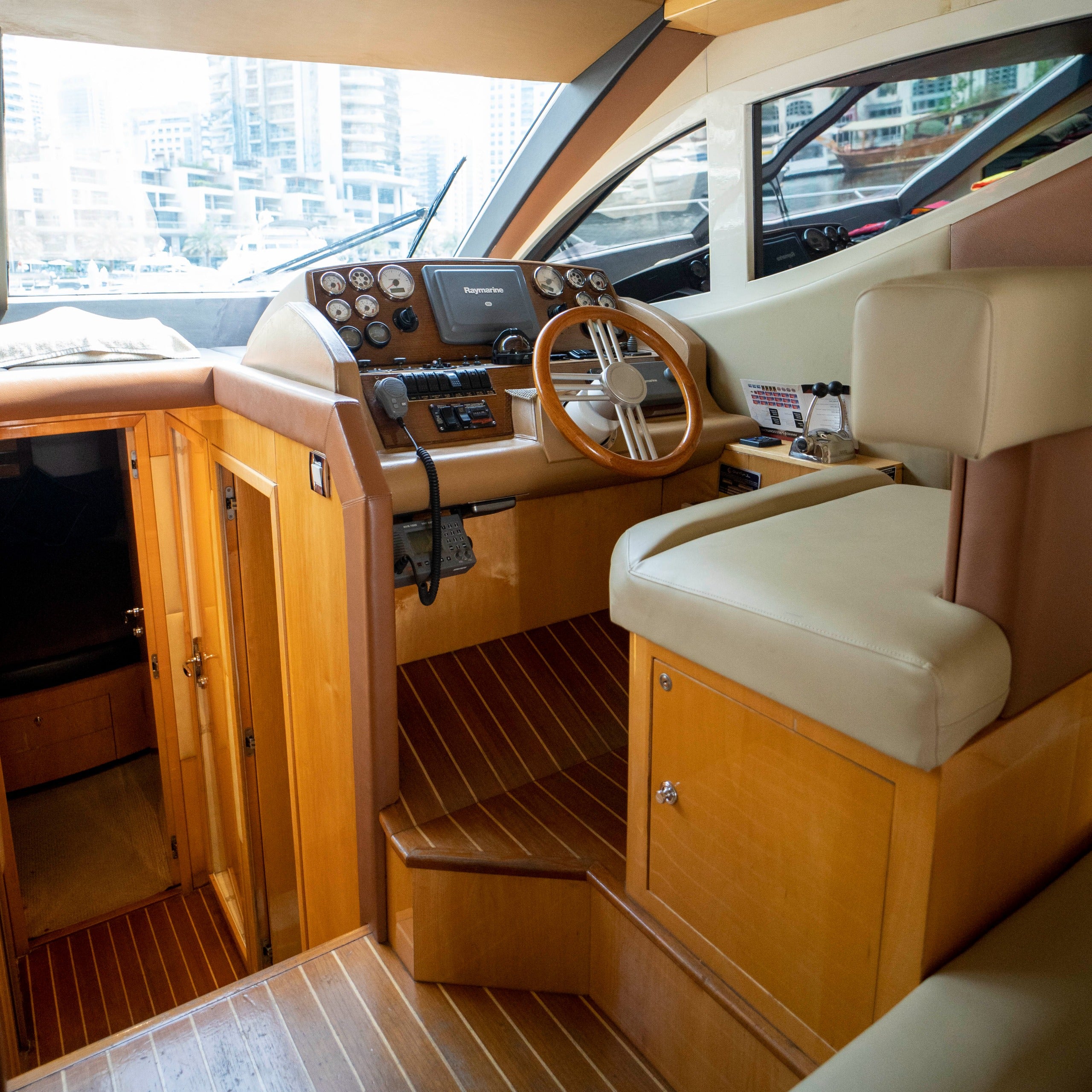 Majesty 48 FT Yacht