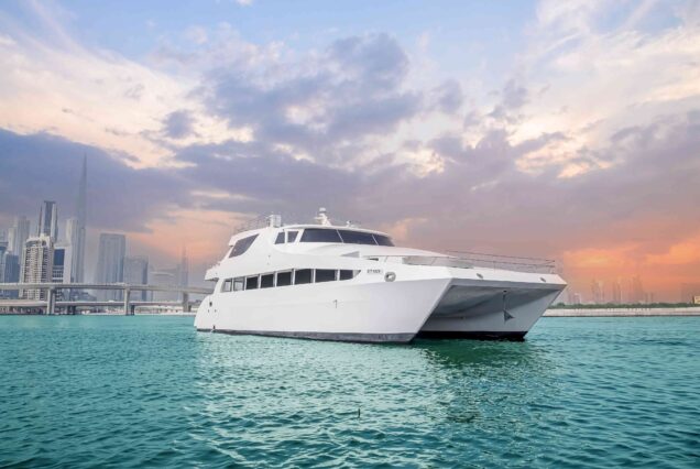 100 FT Dream Yacht cruising in Dubai Marina